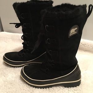 Sorel Lace up boots
